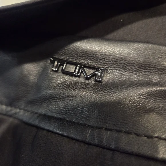 Tumi Trench Coat Size L - Picture 7 of 7